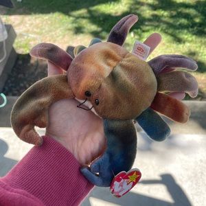 1996 TY CLAUDE BEANIE BABIE- PVC PELLETS